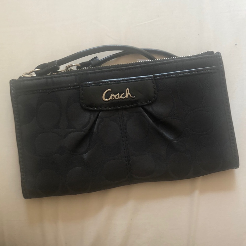 Black Coach Wallet/Wristlet